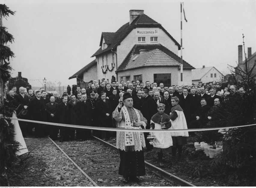 Otwarcie linii kolejowej z Moszczenicy do Zebrzydowic, 1935...