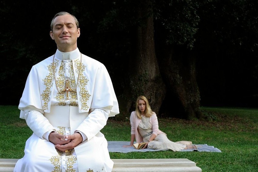 Jude Law w serialu "Młody papież"

media-press.tv