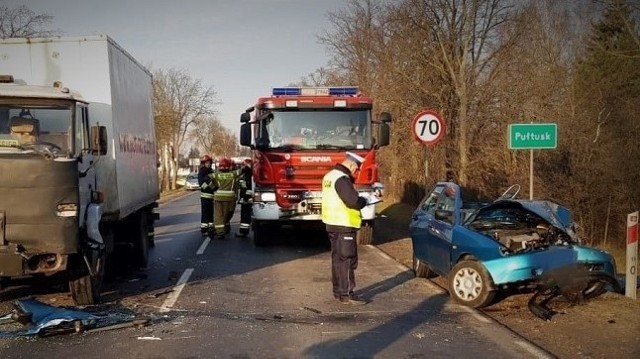 Pułtusk. Wypadek na DK61 w Jeżewie pod Pułtuskiem. Są ofiary śmiertelne. Utrudnienia na trasie Ostrołęka - Warszawa