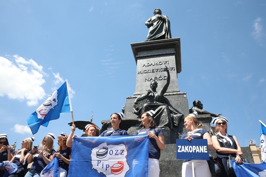 Strajk pielęgniarek na krakowski Rynku - 07.06.