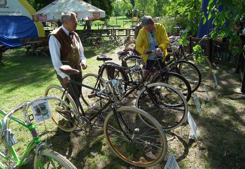 Retroweriada 2015: Zabytkowe rowery nad Jeziorem Strzeszyńskim