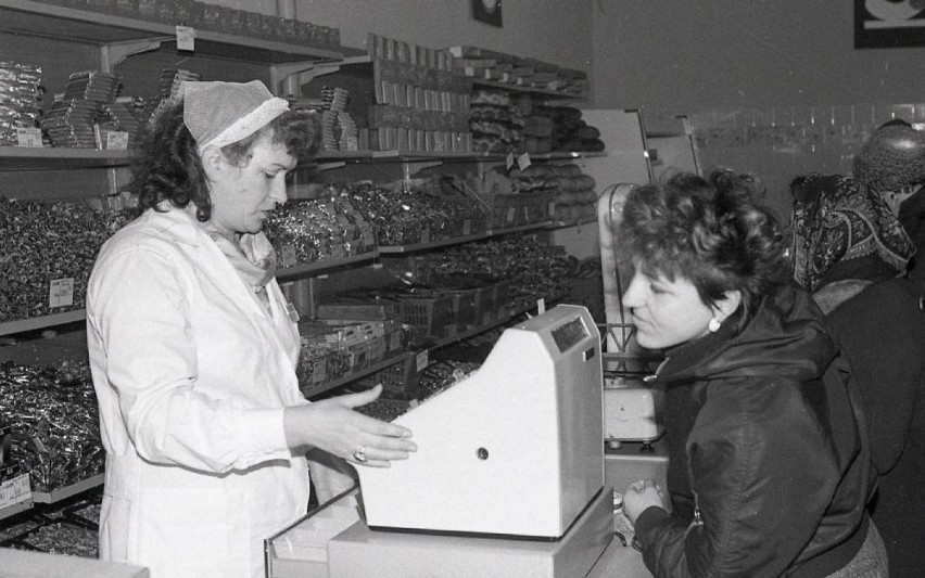 Otwarcie sklepów samoobsługowych w Tarnowie w latach 70 i...