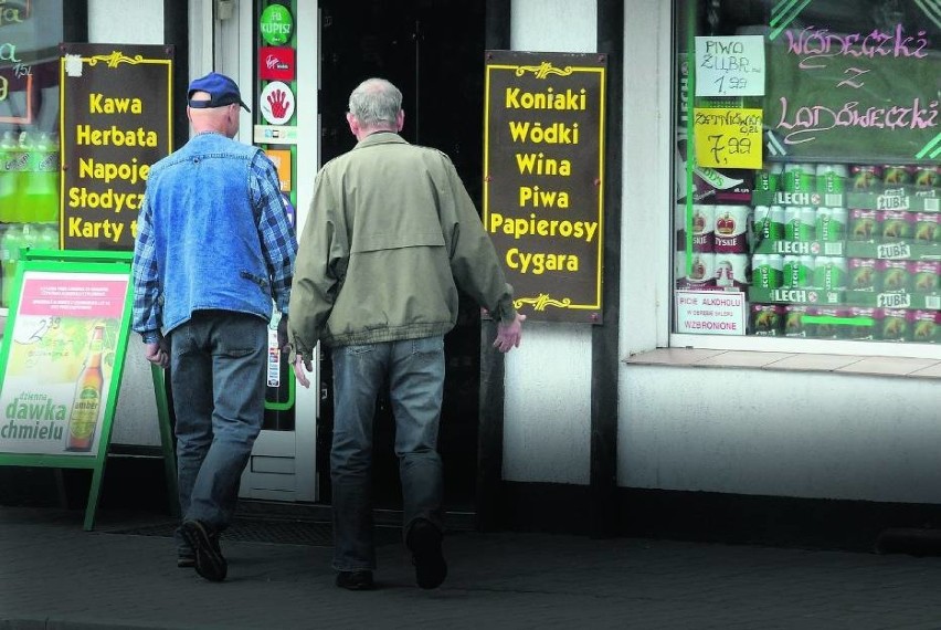 Stało się! Po 22.00 piwa się nie napijesz? Ustawa czeka już tylko na podpis prezydenta [PiS walczy z alkoholizmem]