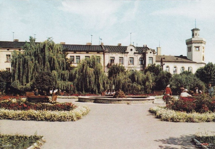 Lata 1970-1989. Fontanna na placu 3 Maja