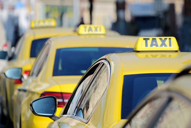 Gdzie zamówić taksówkę w Radomiu? Opinie 