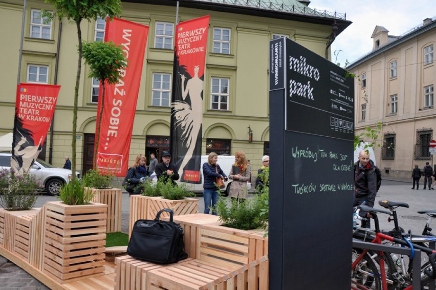 Kraków. Mikropark powstał na Małym Rynku [ZDJĘCIA, WIDEO]