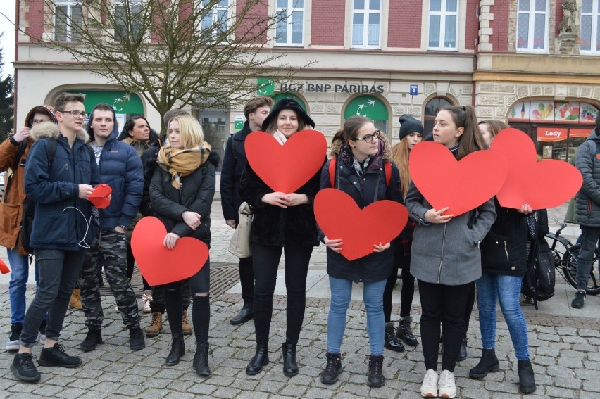 Człuchów. Nazywam się miliard - społeczna akcja przeciwko przemocy. W piątek 8 lutego zatańczmy na rynku