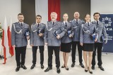 "Policjantki i policjanci" sezon 16. Bohaterowie hitu TV 4 awansują! Jak Szymon poradzi sobie z rozwodem? [CO SIĘ WYDARZY]