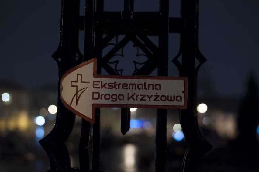 Ekstremalna Droga Krzyżowa przeszła przez Kraków [ZDJĘCIA, WIDEO]