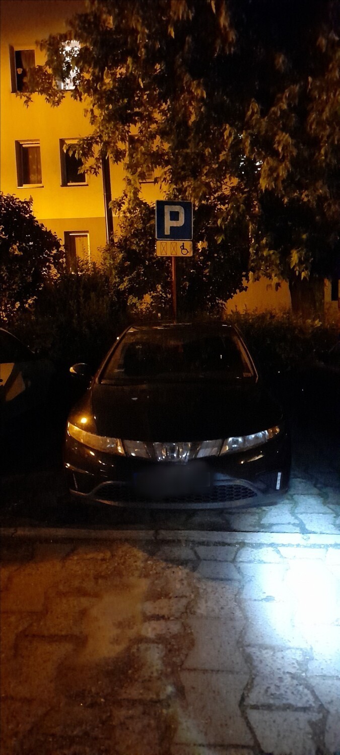 Tak ostatnio parkowali niektórzy kierowcy na ulicach Tarnowa