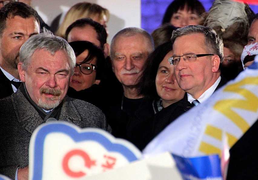Prezydent Komorowski na wiecu wyborczym w Krakowie [ZDJĘCIA]