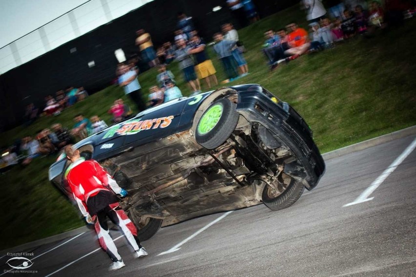 Monster trucki i kaskaderzy na pokazach w Siemiatyczach. Mamy dla Was wejściówki! [zdjecia]