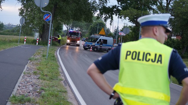 Tragiczny wypadek w Złotorii. Policja szuka świadków zdarzenia [ZDJĘCIA]