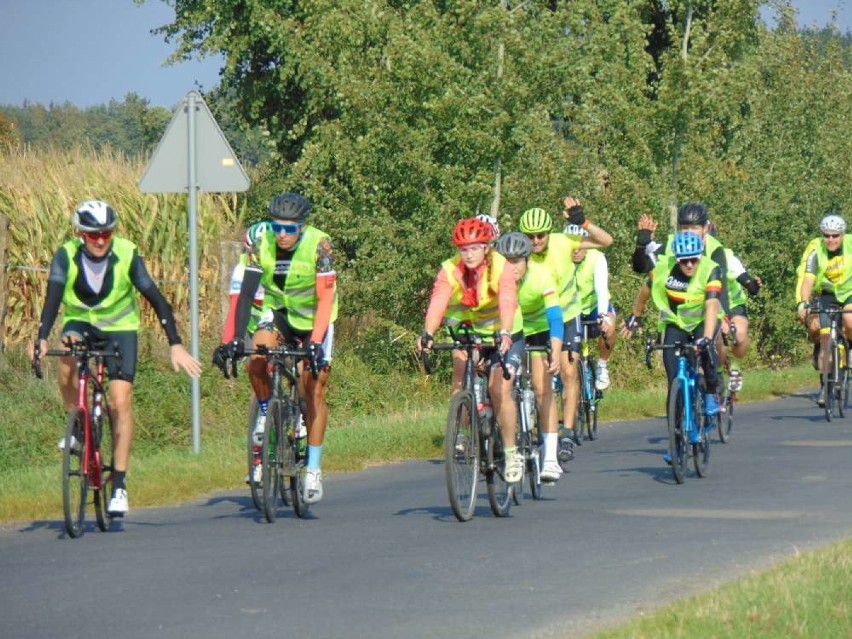 Ultramaraton kolarski  "Hołd dla Ani" rusza jutro z Warszawy. W Chodzieży, jego uczestników powitamy w sobotę, około 13.00