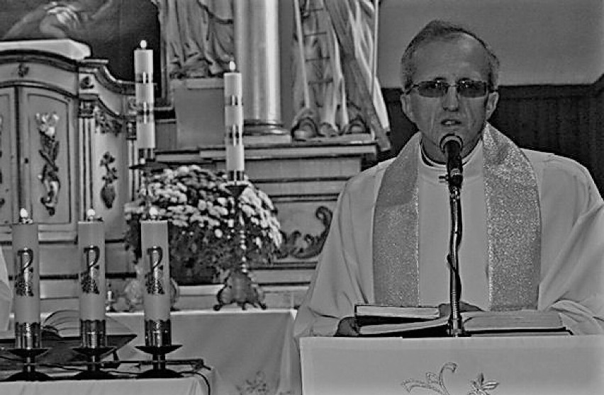 Pogrzeb ks. Marka Lacha, proboszcza parafii w Pomocnem. Duchowny spoczął na cmentarzu w Rudzie k. Wielunia ZDJĘCIA