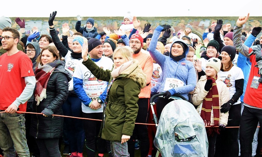 WOŚP w Pile. Dwa lata temu blisko 600 osób zmieściło się w serduszku 10 na 10 m! Zobaczcie zdjęcia