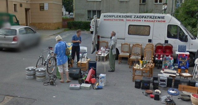 Mieszkańcy Kowar przyłapani! Zobacz jak wyglądali okiem kamery Google  Street View | Jelenia Góra Nasze Miasto