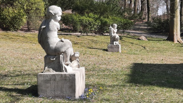 Wiosną ogród za muzeum mieni się kolorami. Ale pięknie jest tutaj także jesienią, latem i zimą!