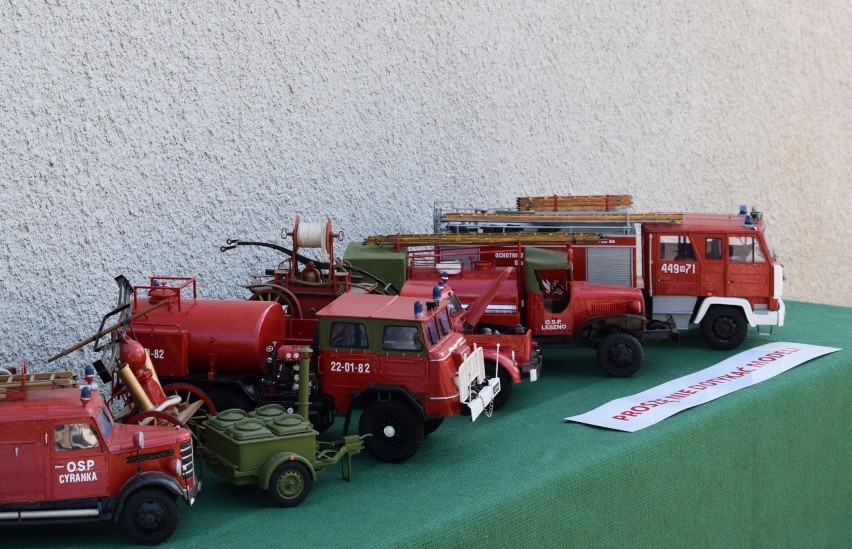 Ponad 30 modeli pojazdów strażackich z różnych czasów można...