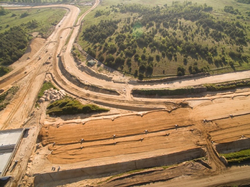Autostrada A1 rośnie w oczach. Jak wygląda teraz z drona? ZDJĘCIA 