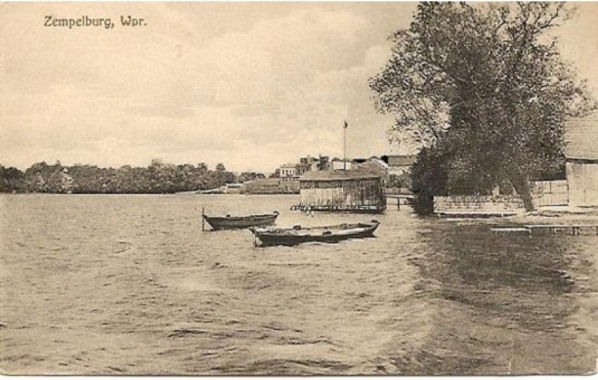 1916, Jezioro Sępoleńskie, w dali widoczne kąpielisko u...