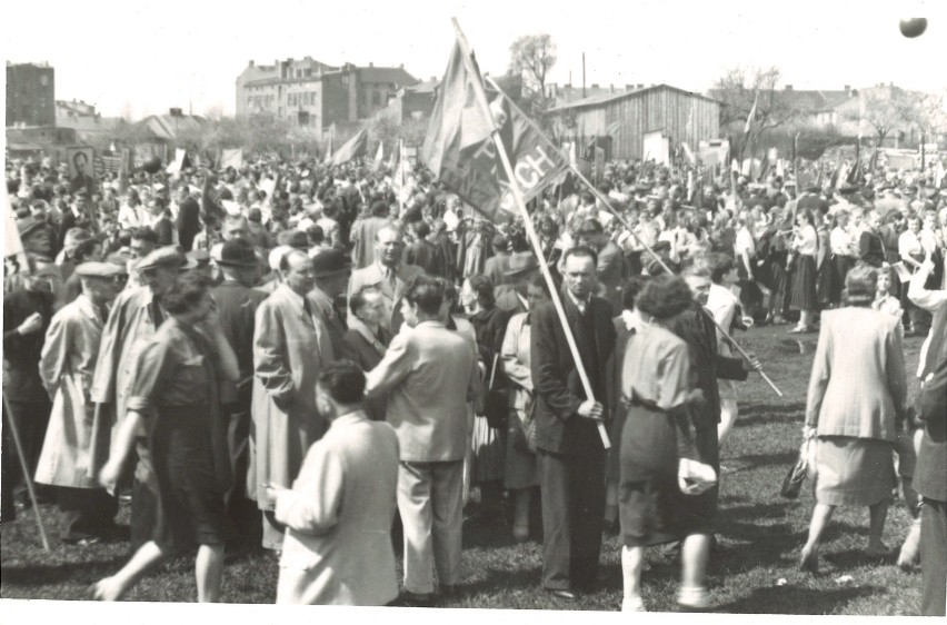 Radomsko w latach 50. i 60. XX wieku! Wyjątkowe ujęcia miasta i mieszkańców. [ZDJĘCIA]