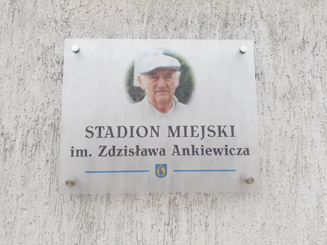 Honorowe nadanie imienia stadionowi za zasługi Zdzisława Ankiewicza