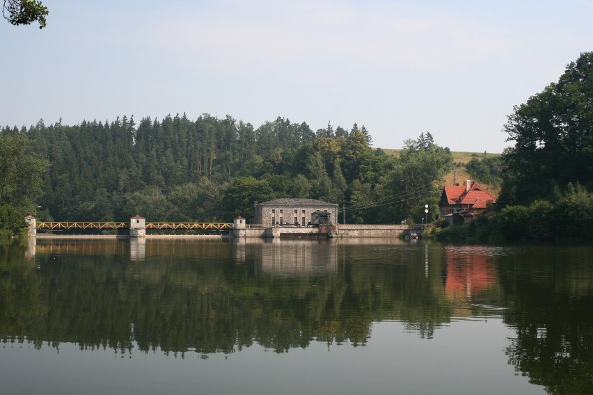 Jezioro Wrzeszczyńskie to malowniczy zbiornik utworzony na...