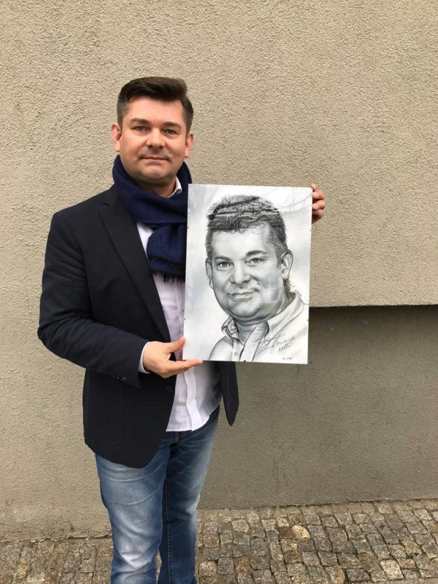 Zenek Martyniuk wystawił swój portret na aukcję dla Tomasza...