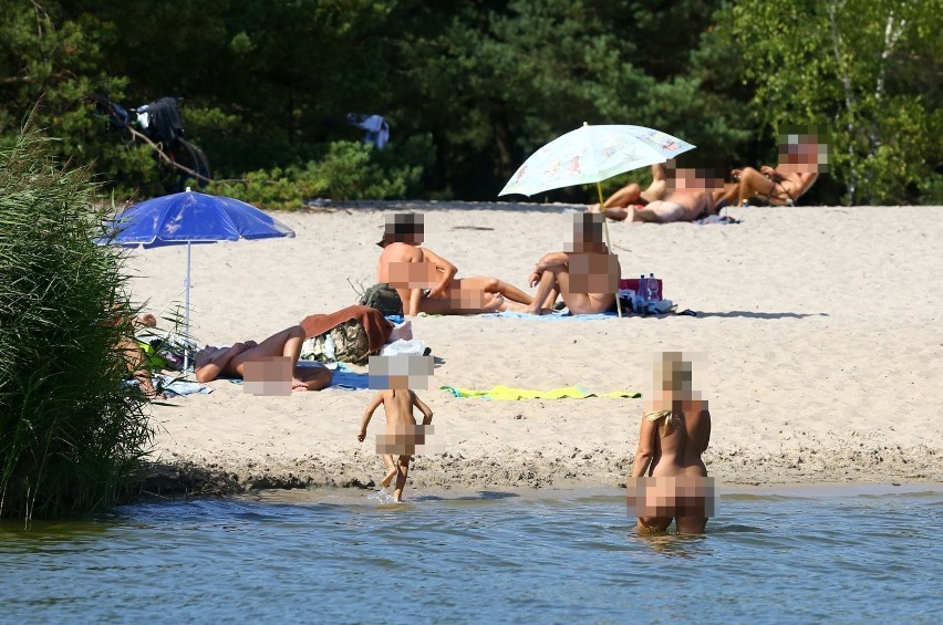 Popularna plaża za miedzą, czyli nad Zalewem Sulejowskim