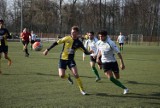 Warta Sieradz - Mechanik Radomsko 4:0. Warta Działoszyn i "Kwiatki" też wygrywają(ZDJĘCIA)