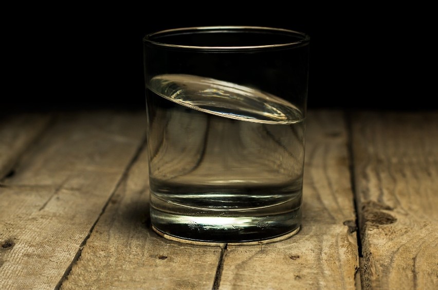 Woda smakowa - szklanka wody (100 ml) o ulubionym smaku to...