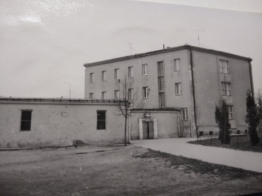 Szkoła Podstawowa nr 3 w Bełchatowie wczoraj i dziś, czyli 65 lat istnienia "trójki" ARCHIWALNE ZDJĘCIA