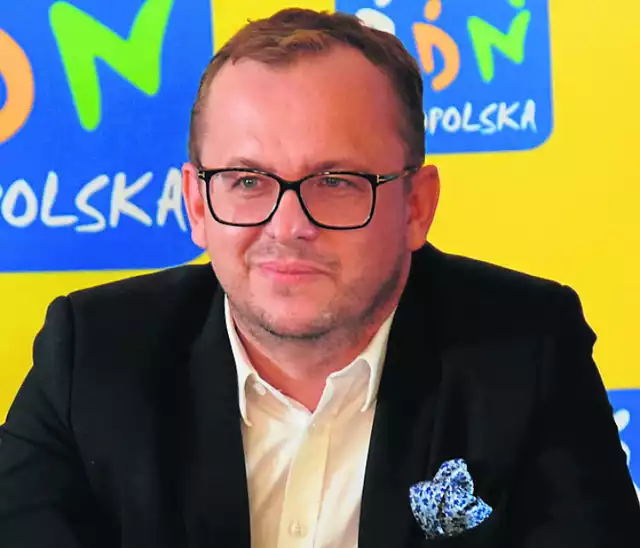Tomasz Olszówka w pierwszej turze otrzymał blisko 17 proc. głosów. O jego poparcie przed dogrywką zabiegają rywale