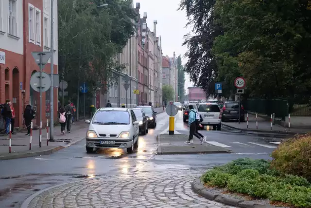 Jesteście ciekawi, jak nazywały się dawniej ulice w Żarach. Niektóre zmieniały nazwę kilka razy.