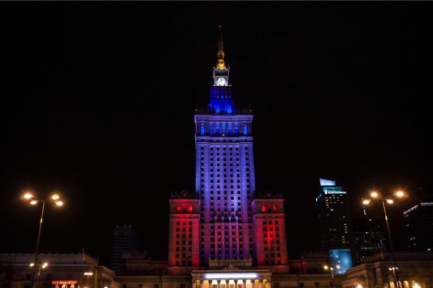 Najbardziej znany budynek Warszawy jest źródłem niekończącej...
