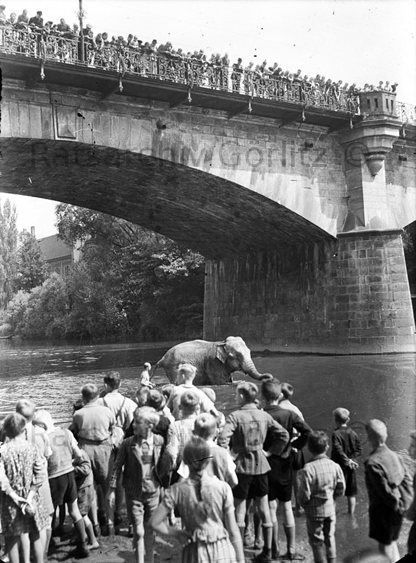 Jak kiedyś wyglądał Most im. Jana Pawła II? Zobacz archiwalne zdjęcia! [GALERIA]