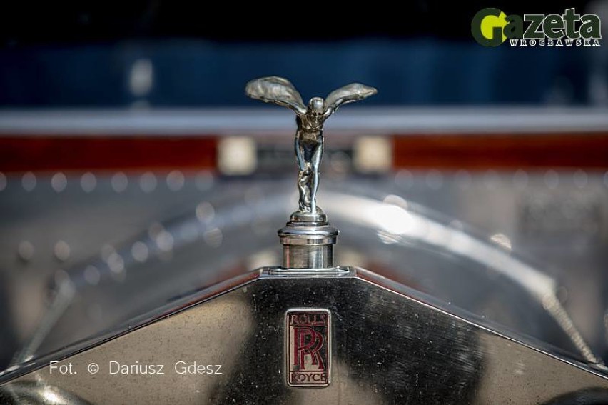 Najcenniejsze na świecie Rolls-Royce’y zajechały na zamek Książ [ZDJĘCIA]