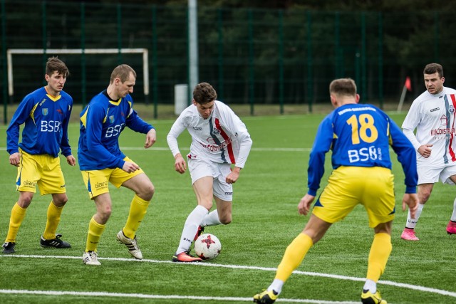 Zdjęcia z meczu BKS Bydgoszcz - Iskra Ciechocin 2:1.