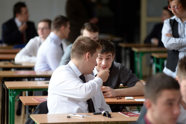 Matura 2015. Język niemiecki, poziom rozszerzony ARKUSZE, ODPOWIEDZI