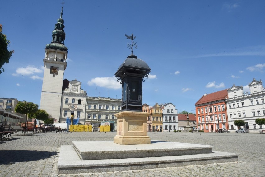 Obecna siedziba władz miejskich została zbudowana w okresie...