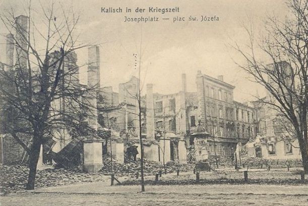 W sierpniu 1914 roku centrum Kalisza zostało praktycznie zniszczone. Tak wyglądało miasto. [FOTO]