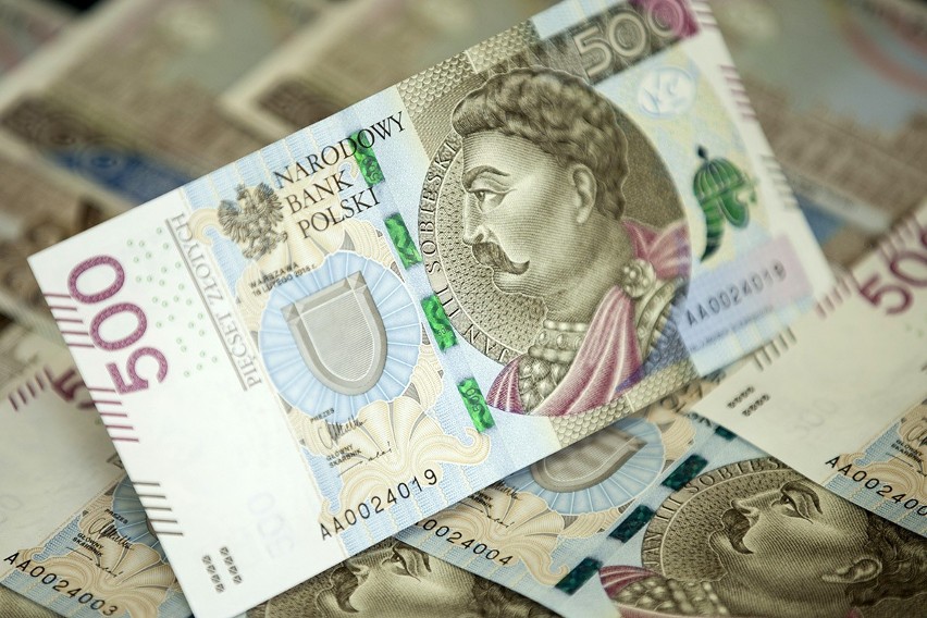 Wizerunek banknotu 500 zł zaprojektował Andrzej Heidrich,...