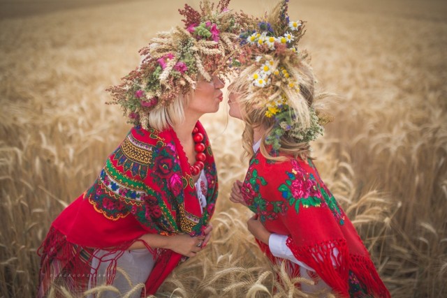 Portrety pięknych kobiet wykonane przez lokalnego fotografa, Grzegorza Sawko.