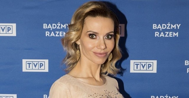 Małgorzata Opczowska pokazała zdjęcia ze ślubu w Jastarni! Bajkowa sceneria i zjawiskowa suknia