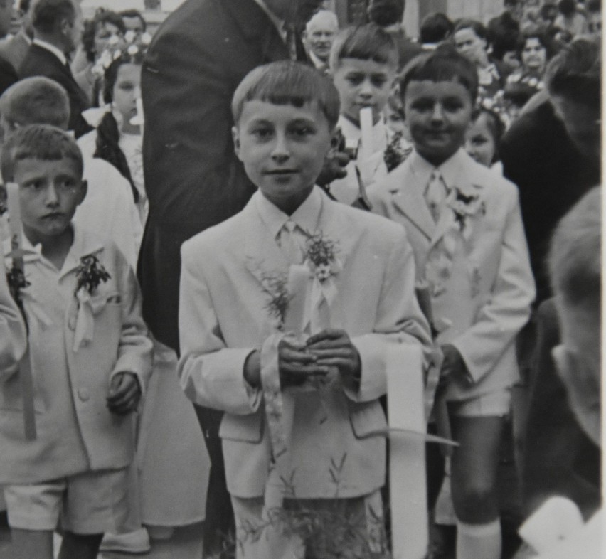 Pierwsza komunia święta cztery, pięć, czy sześć dekad temu. Dziewczynki z liliami, chłopcy w czarnych garniturach [ARCHIWALNE ZDJĘCIA]