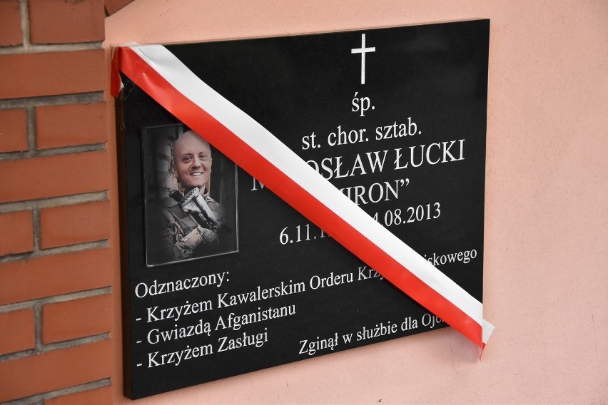 St. chor. szt. Mirosław Łucki z Chodzieży, zginął w Afganistanie 8 lat temu. Przypominamy o nim, kiedy kraj ten przejmują talibowie