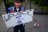 Polska Parta Świrów protestowała przeciw niewpuszczeniu Nocnych Wilków do Polski [ZDJĘCIA, WIDEO]