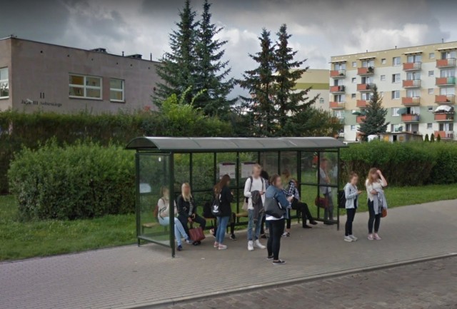 Sprawdziliśmy, kogo złapała kamera Google Street View na przystankach MZK w Grudziądzu. Zobacz zdjęcia - może rozpoznasz siebie, albo rodzinę lub znajomych!
