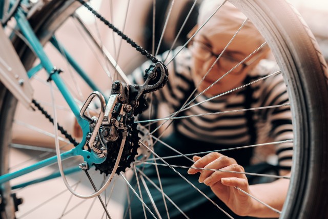 Gdzie naprawiają rower w twojej okolicy? Sprawdź serwisy rowerowe w Nałęczowie